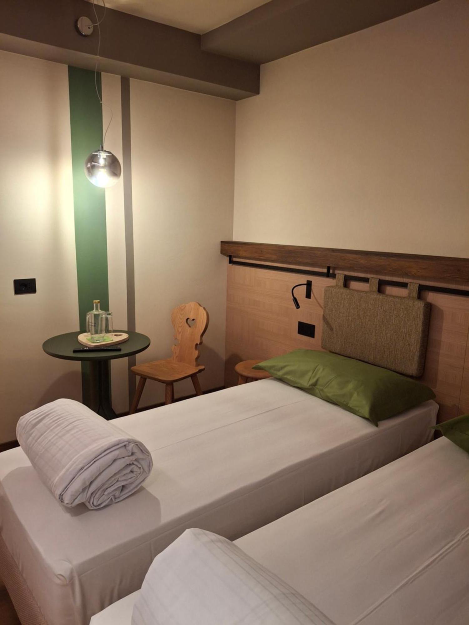 טיונה די טרנטו Hotel Dolomiti Saone מראה חיצוני תמונה