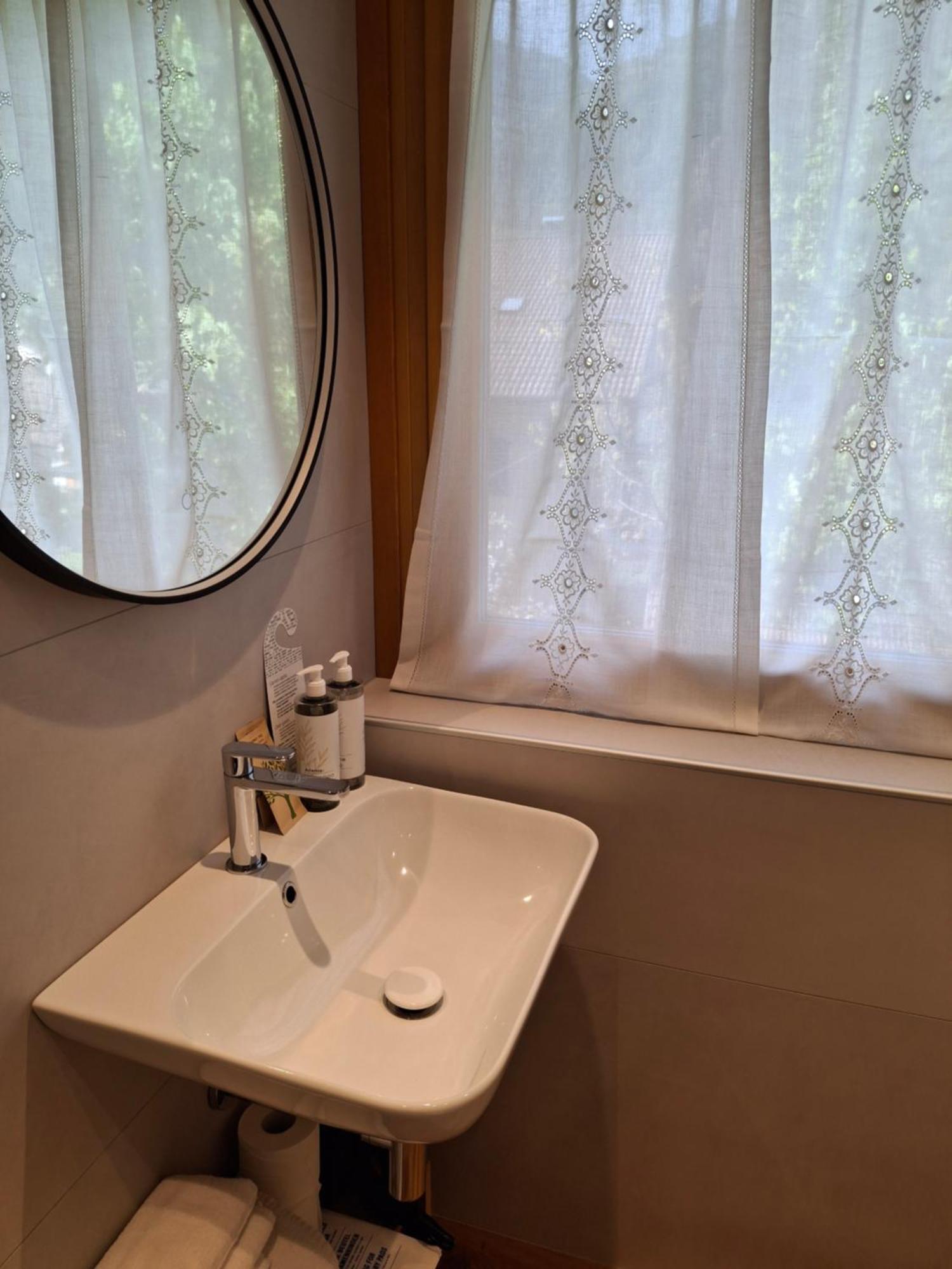 טיונה די טרנטו Hotel Dolomiti Saone מראה חיצוני תמונה