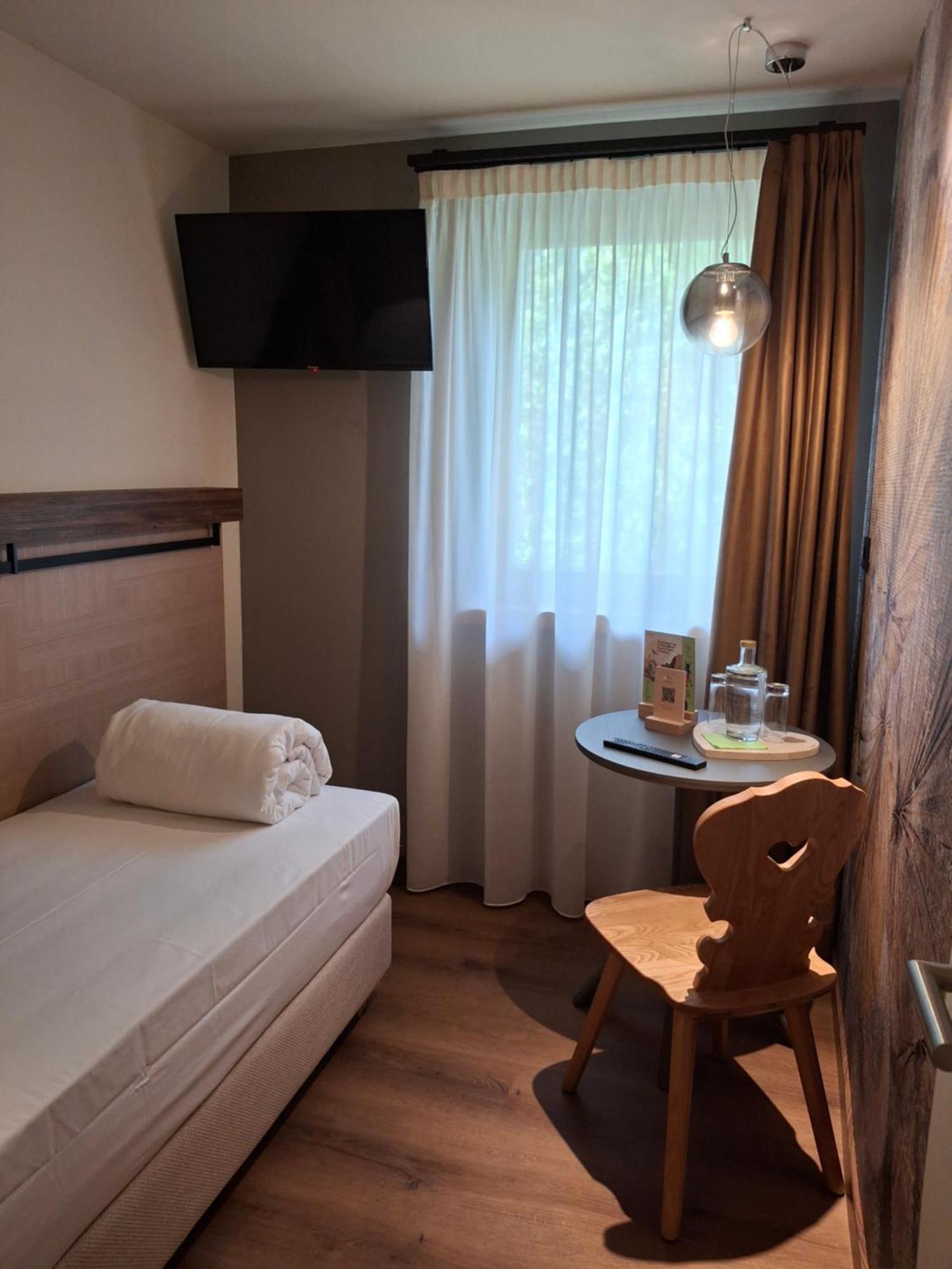 טיונה די טרנטו Hotel Dolomiti Saone מראה חיצוני תמונה