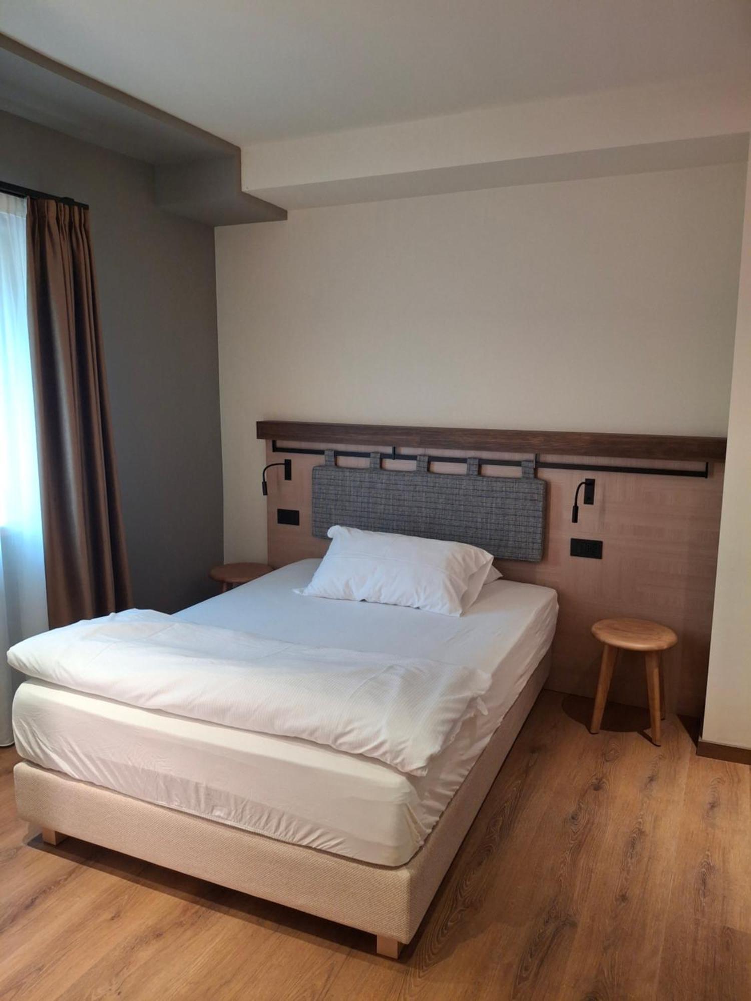 טיונה די טרנטו Hotel Dolomiti Saone מראה חיצוני תמונה